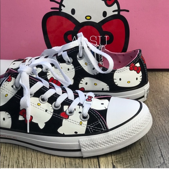 Conv & Hello Kitty Ctas OX Black Prism Pink Kid’s - Picture 2 of 8
